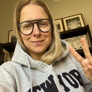 Meet your Posher, Kathia